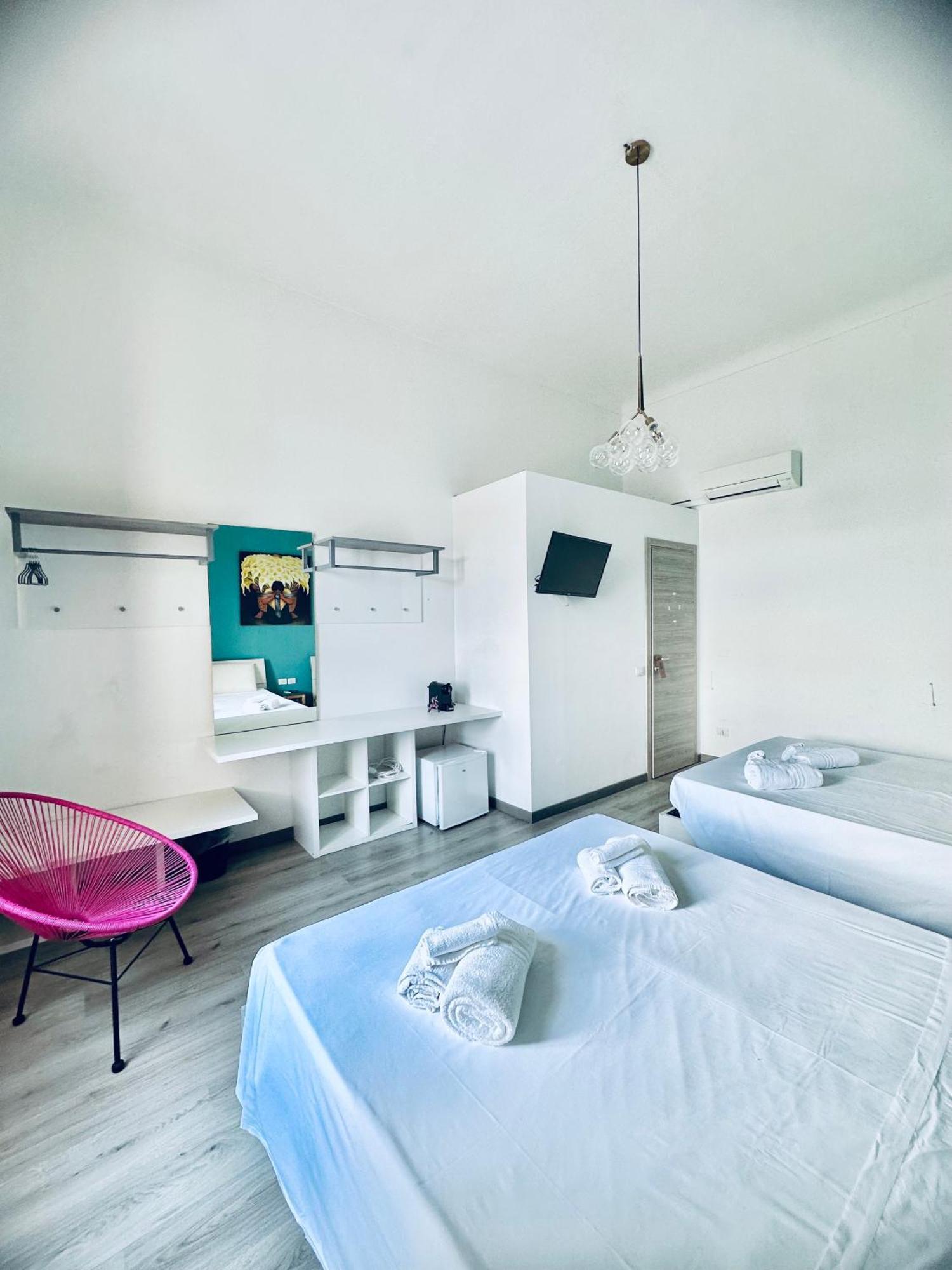 La Siesta Hotel La Maddalena  Buitenkant foto